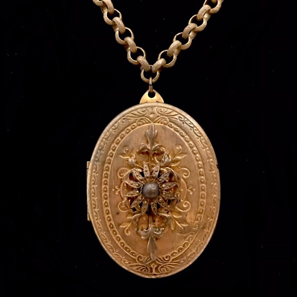 Vintage Locket Miriam Haskell Vintage Jewelry - Picture 3 of 16